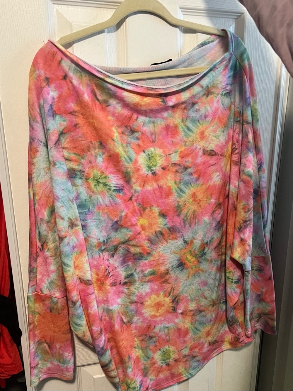 Women’s Pink Tie-Dye Floral Long Sleeve Top